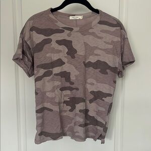 Rag & Bone Camo Print T-Shirt Sz XS